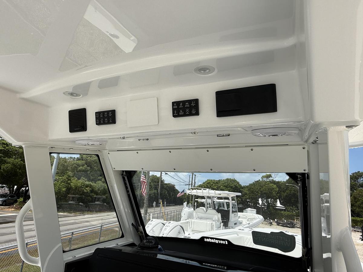 2027 Everglades 335 Center Console