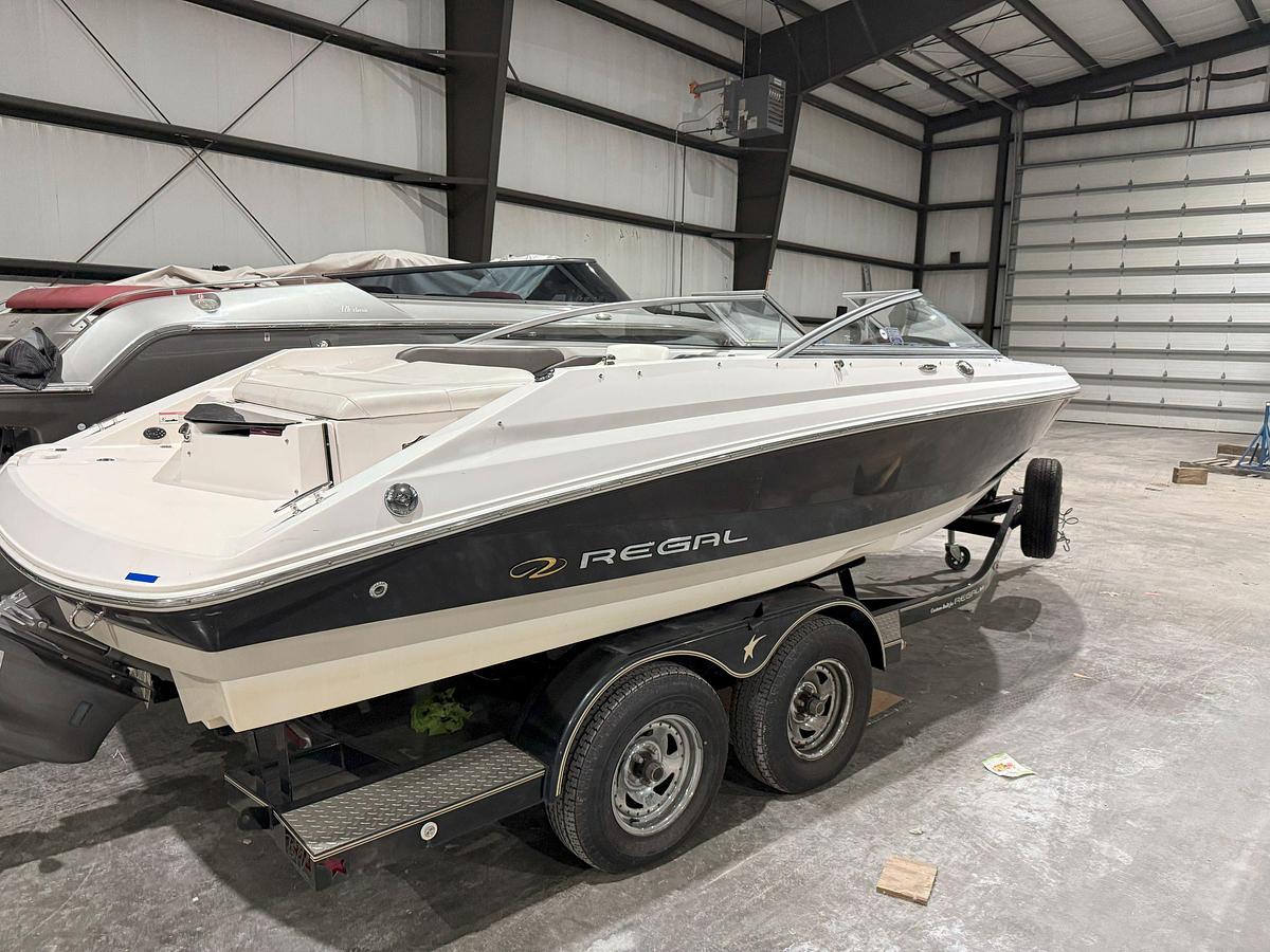 Used 2008 Regal 2000 Bowrider
