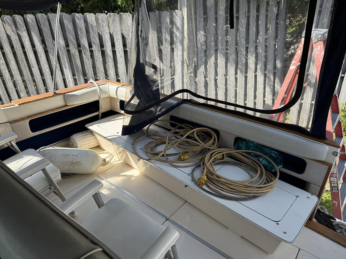 Used 1985 Sea Ray 340 DA