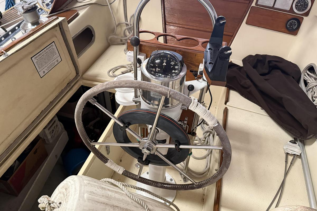 Used 1977 Islander 32