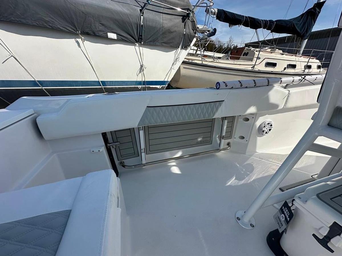 2024 Blackfin 222 CC