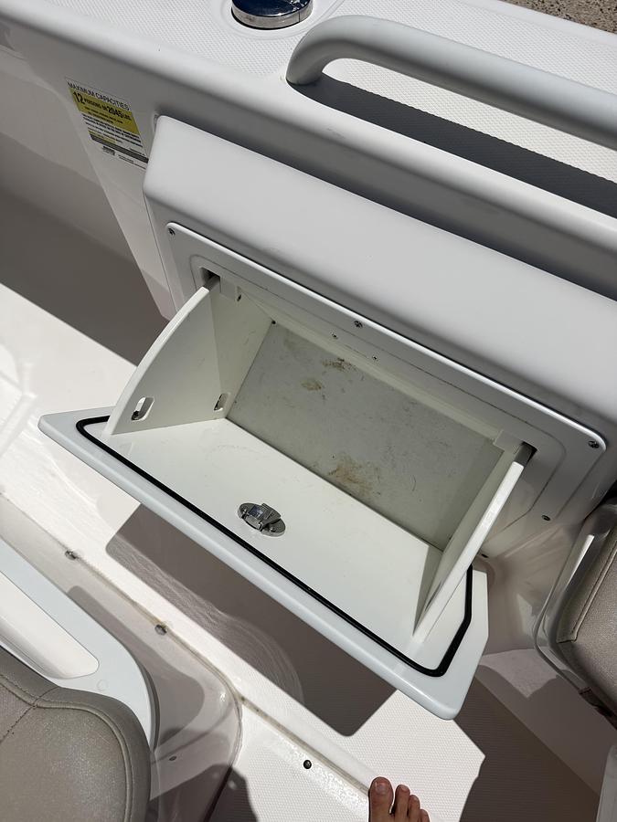 Used 2014 Everglades 243 Center Console