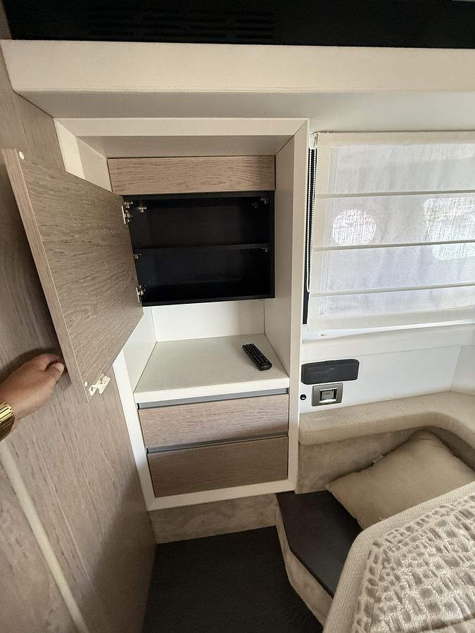 Used 2019 Cranchi E52 S