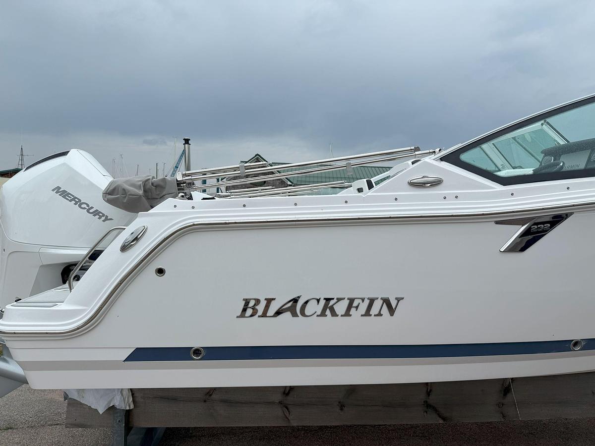 2026 Blackfin 232 DC