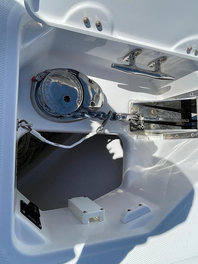 Used 2020 Everglades 273 Center Console