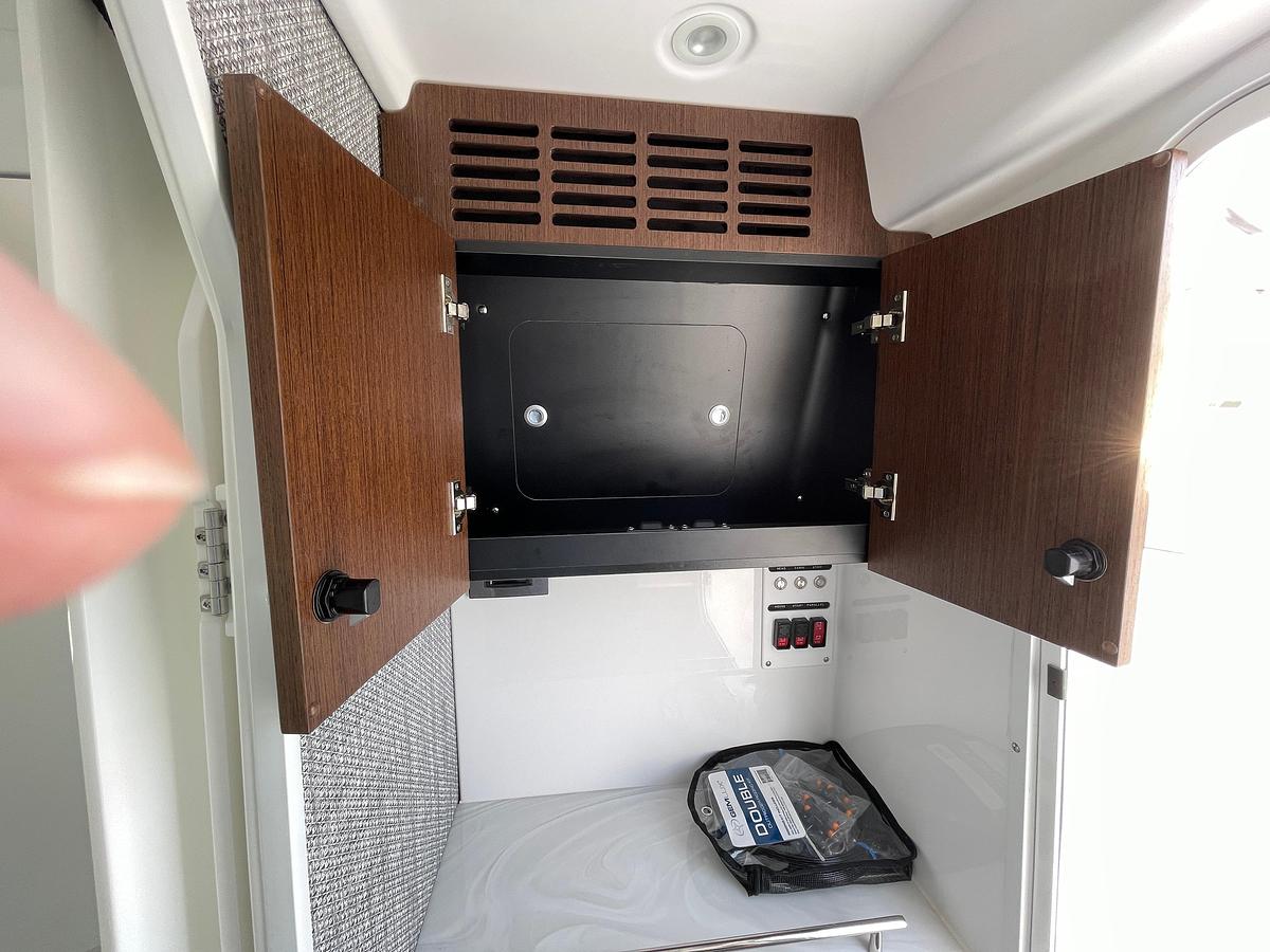 2026 Everglades 375 Center Console