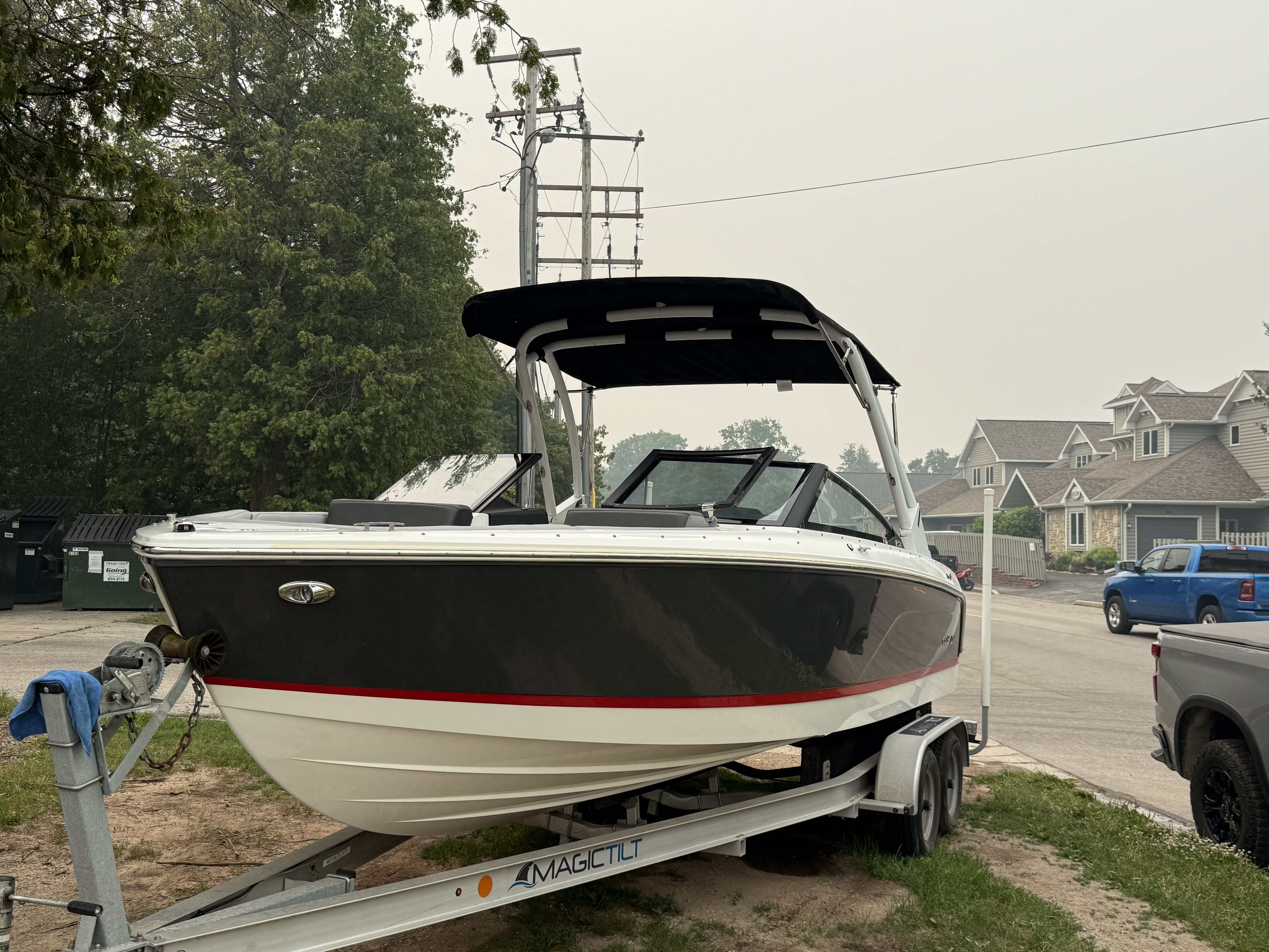 Used 2024 Cobalt 23cs