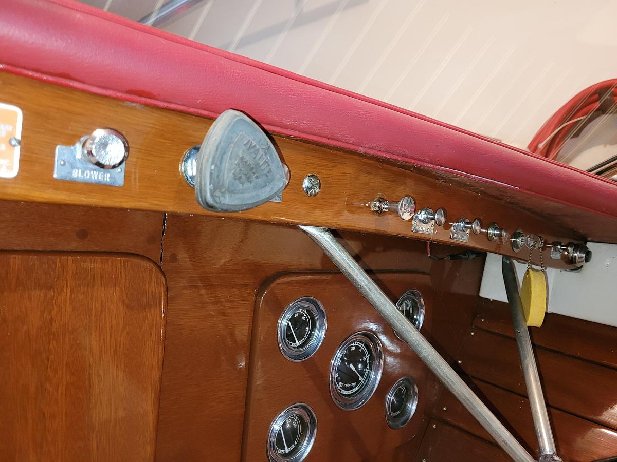 Used 1953 Chris-Craft HOLIDAY 24