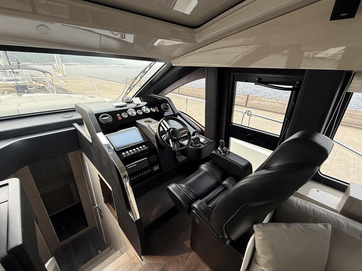 Used 2019 Cranchi E52 S