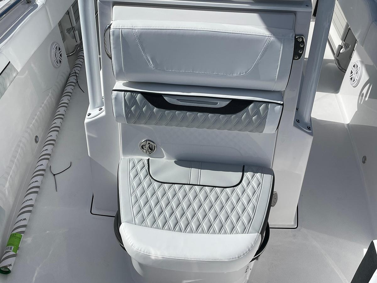 2025 Blackfin 222 CC