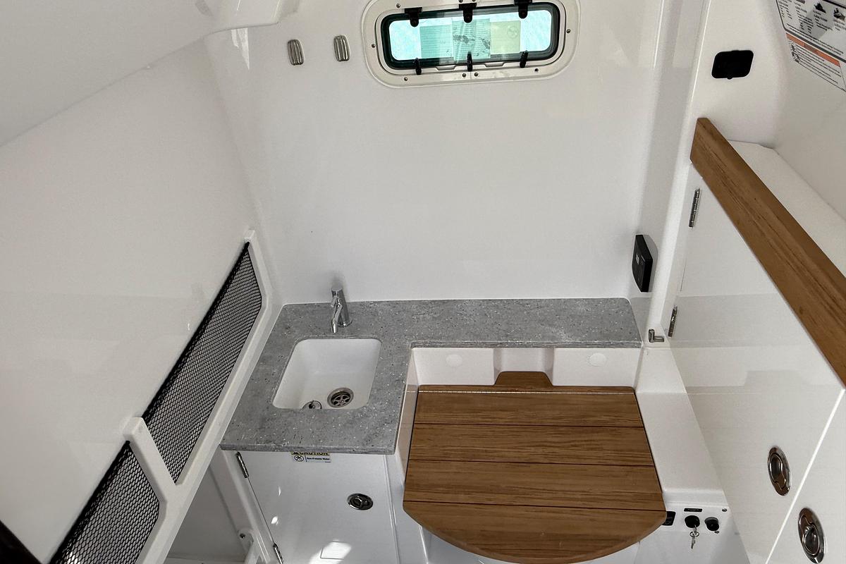 2026 Everglades 335 Center Console