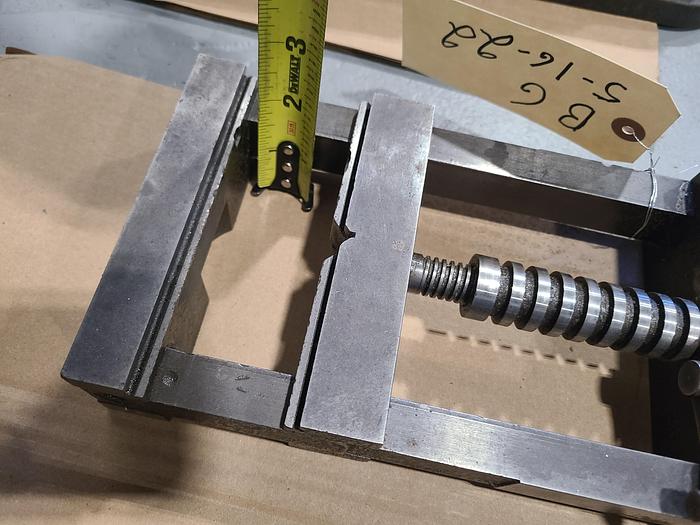 Used Producto Machinery Co. Vise