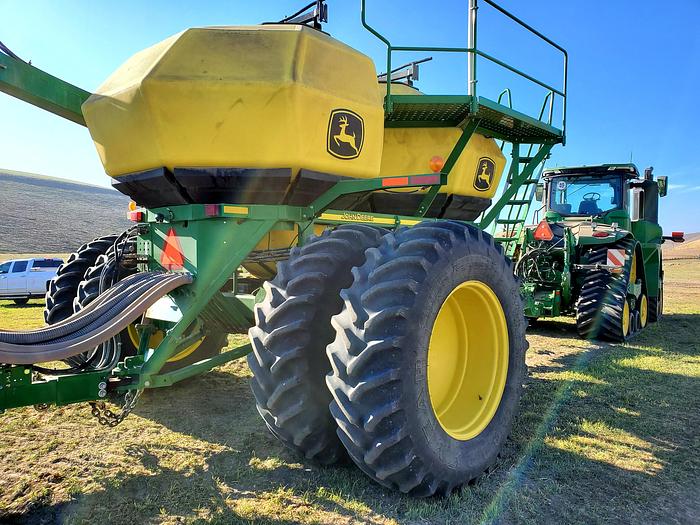 Used 2016 - 60' John Deere 1890 / 1910 Air Drill