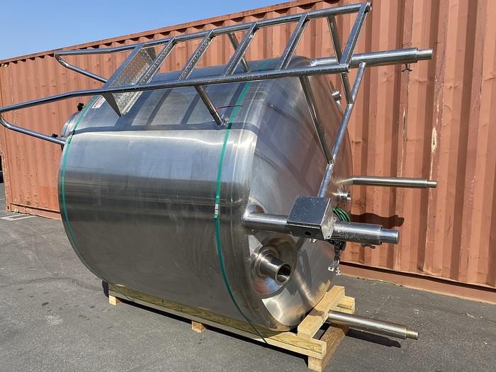 Used Paul Mueller 1000 Gallon Stainless Steel Jacketed Reactor w/ 5 HP Motor