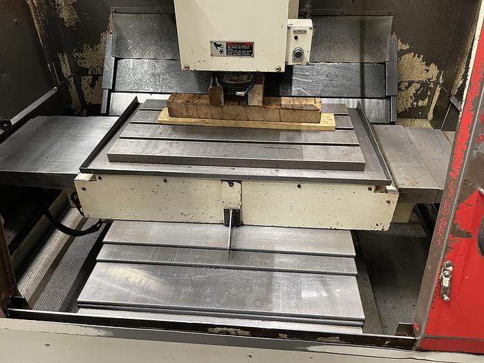 Gebruikt 1991 Kiwa bewerkingscentrum Excel-810