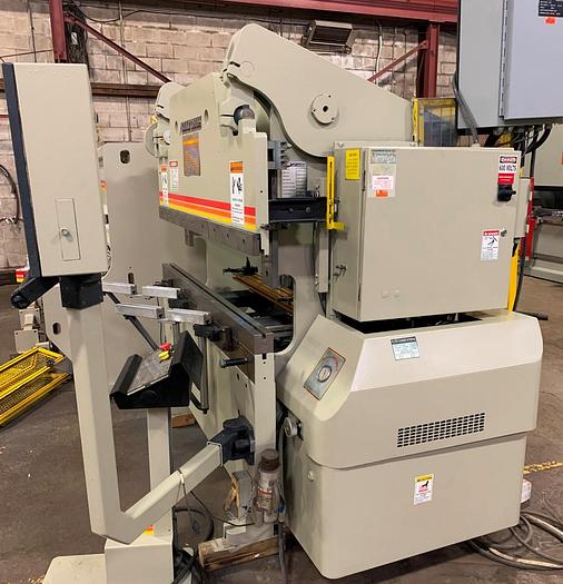 Used 60 TON X 6', ACCURPRESS 7606, 2002, CNC HYDRAULIC PRESS BRAKE