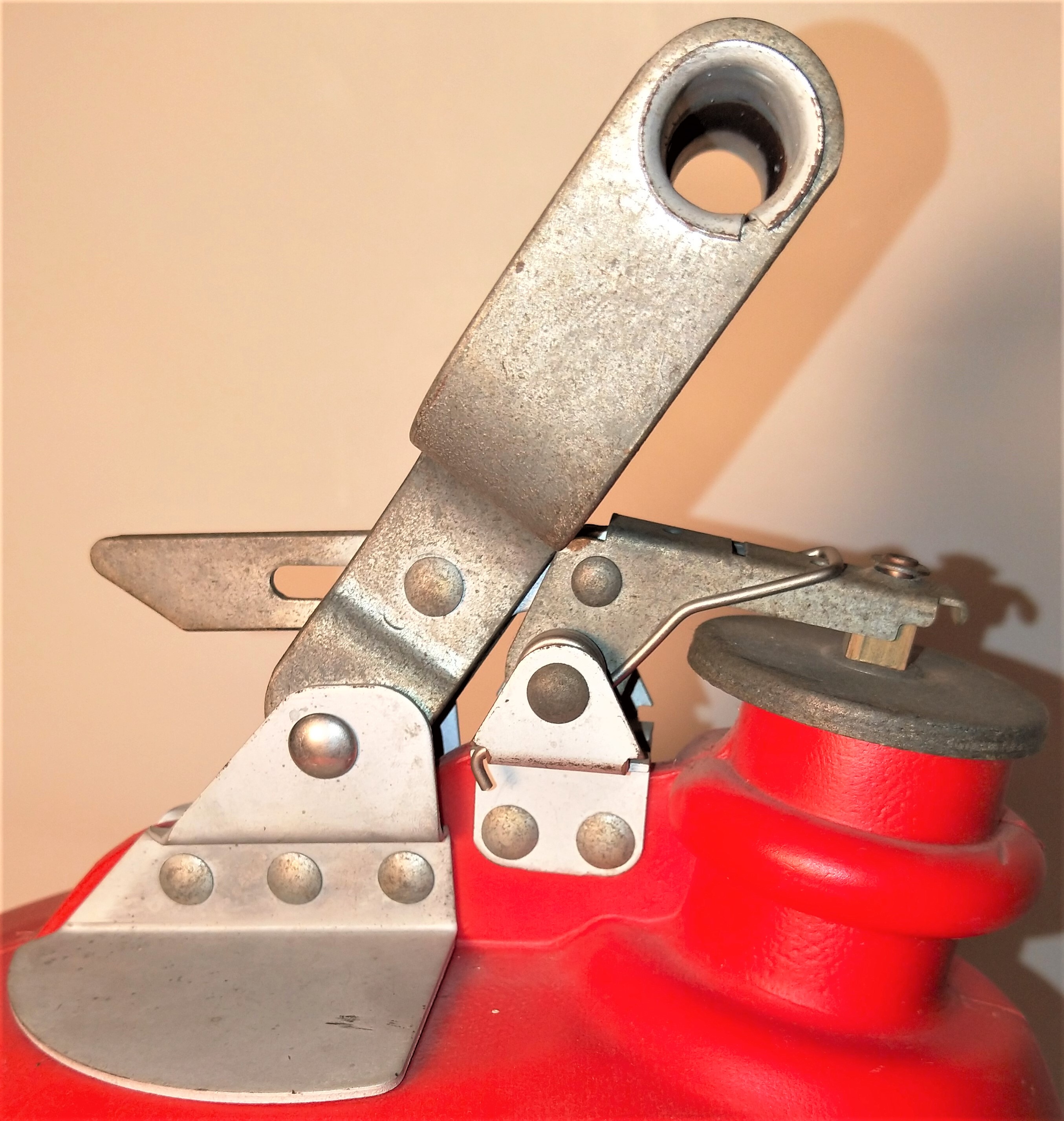 Used Justrite 14251 Non-Metallic Safety Can for Petroleum Products - 9.4 L (2.5 Gallon)