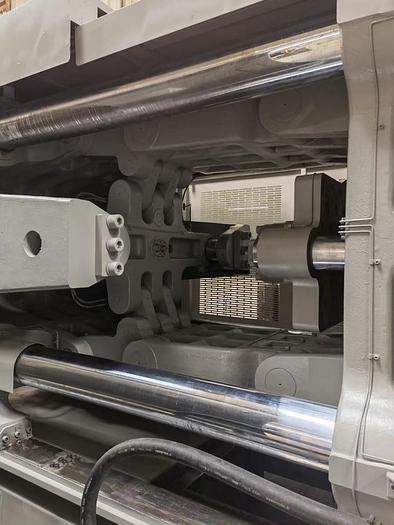 Used TOYO 800T Model BD-800V4-N Die Casting Machine