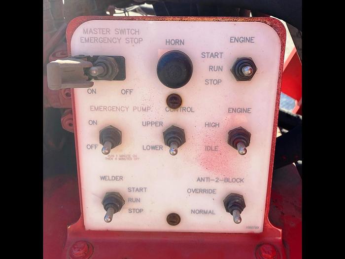 Used Elliott H110 Sign Crane on 2003 International 7400 Extended Cab Flatbed 6x4 Truck - M74468