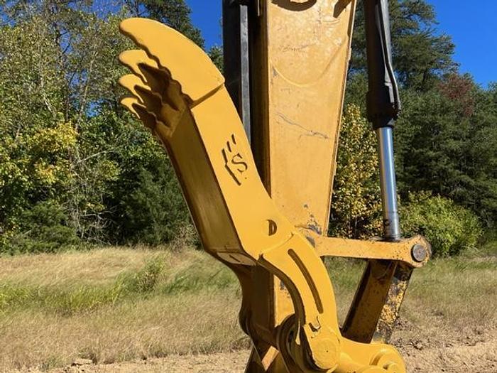Used 2012 CAT 320 DL/ with Hyd Thumb