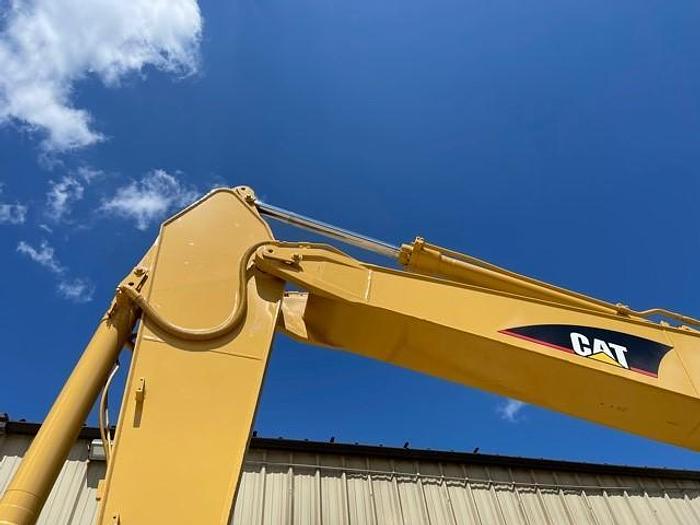 Used 2002 CAT 322CL