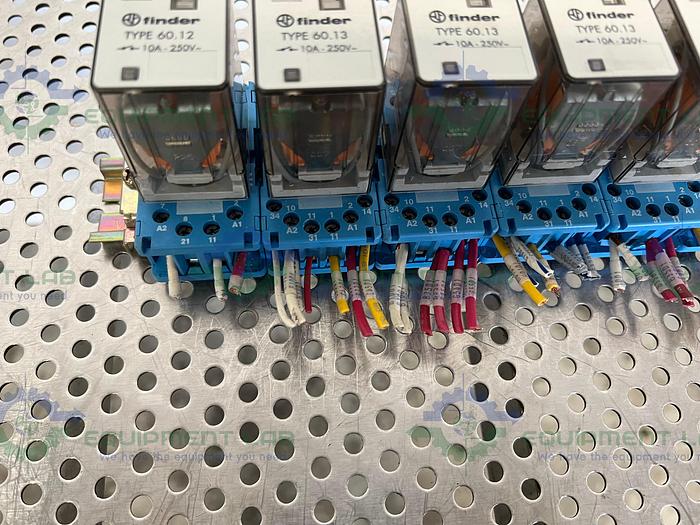 Used Lot of 15 - Finder 60.13 Relay 250V, 10A w/ Finder 90.112 Socket