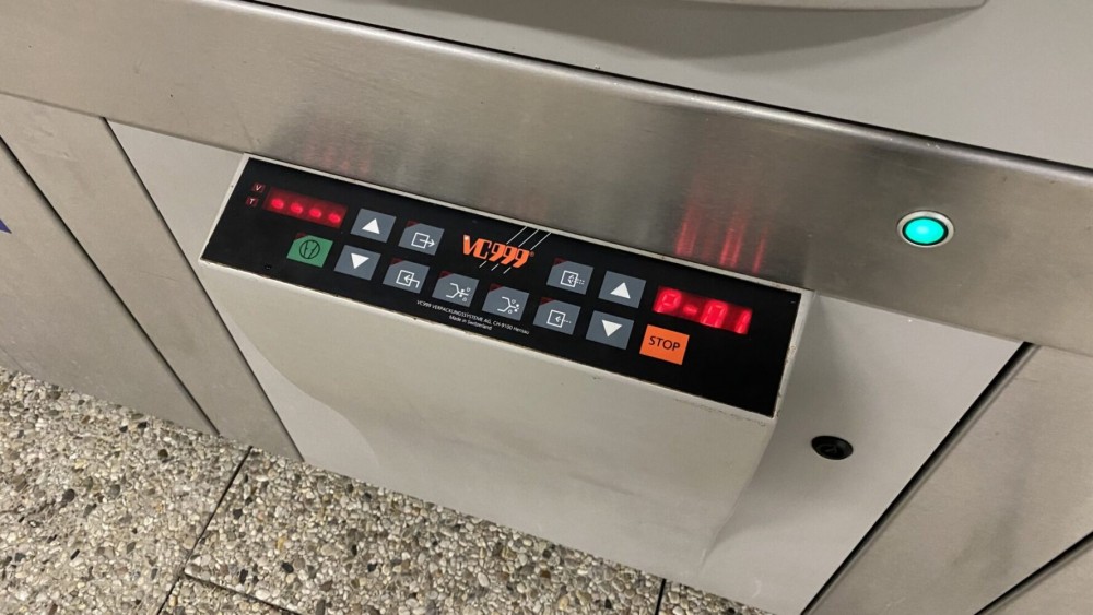 Used Inauen VC999 double chamber vacuum machine