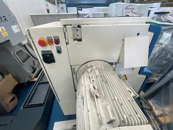 Used 1997 Boehringer VDF DUE 560 Manual Lathe