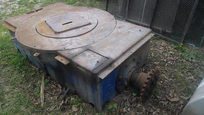 Used 0 Skytop Brewster RSH 18 X 44 Rotary Table