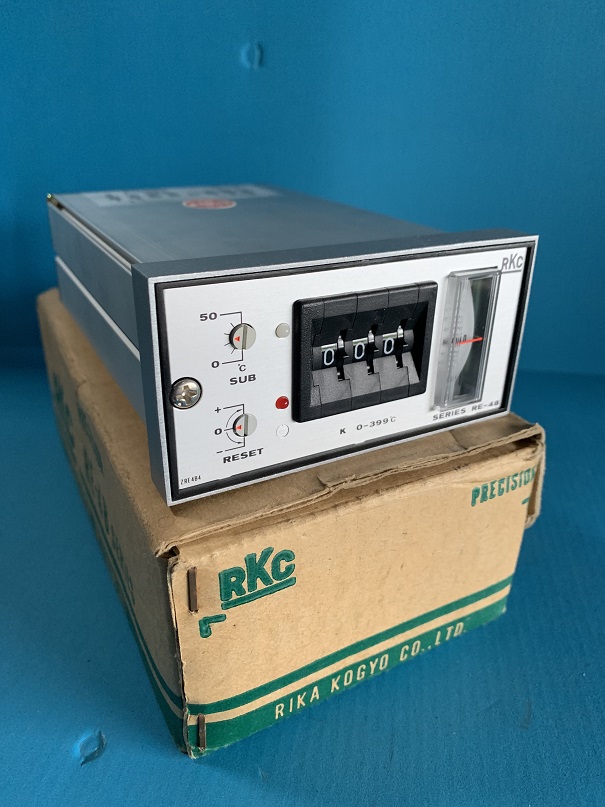 Used RKC Temperature controller DB-48B2C-VX1