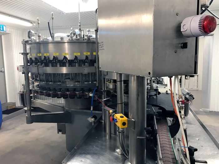 D'occasion Ave / Krones / Simonazzi SOFT DRINKS FILLING LINE, still or carbonated