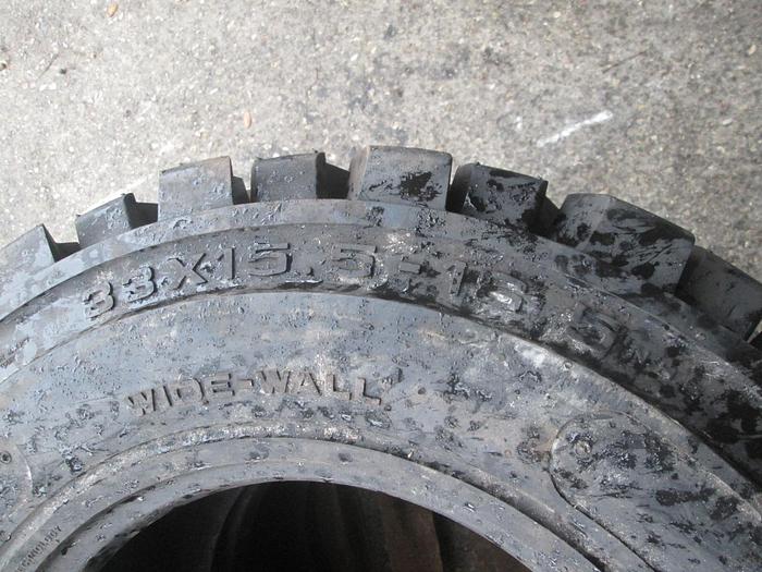 New 33x15.5x16.5 Skid Steer Tires