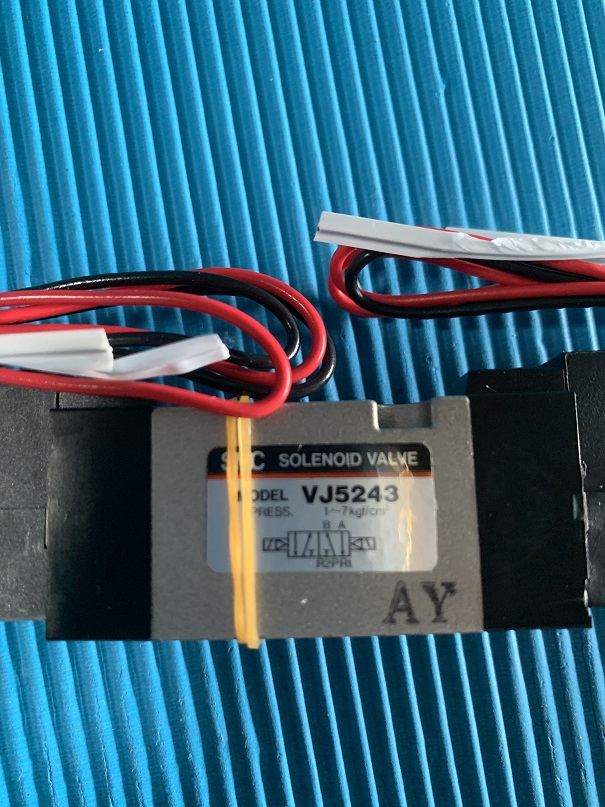 Used SMC Solenoid Valve VJ5243