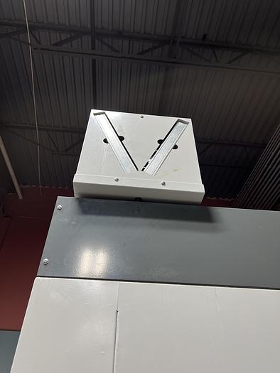 Used 2021 HAAS UMC-500SS 5-Axis CNC Vertical Machining Center