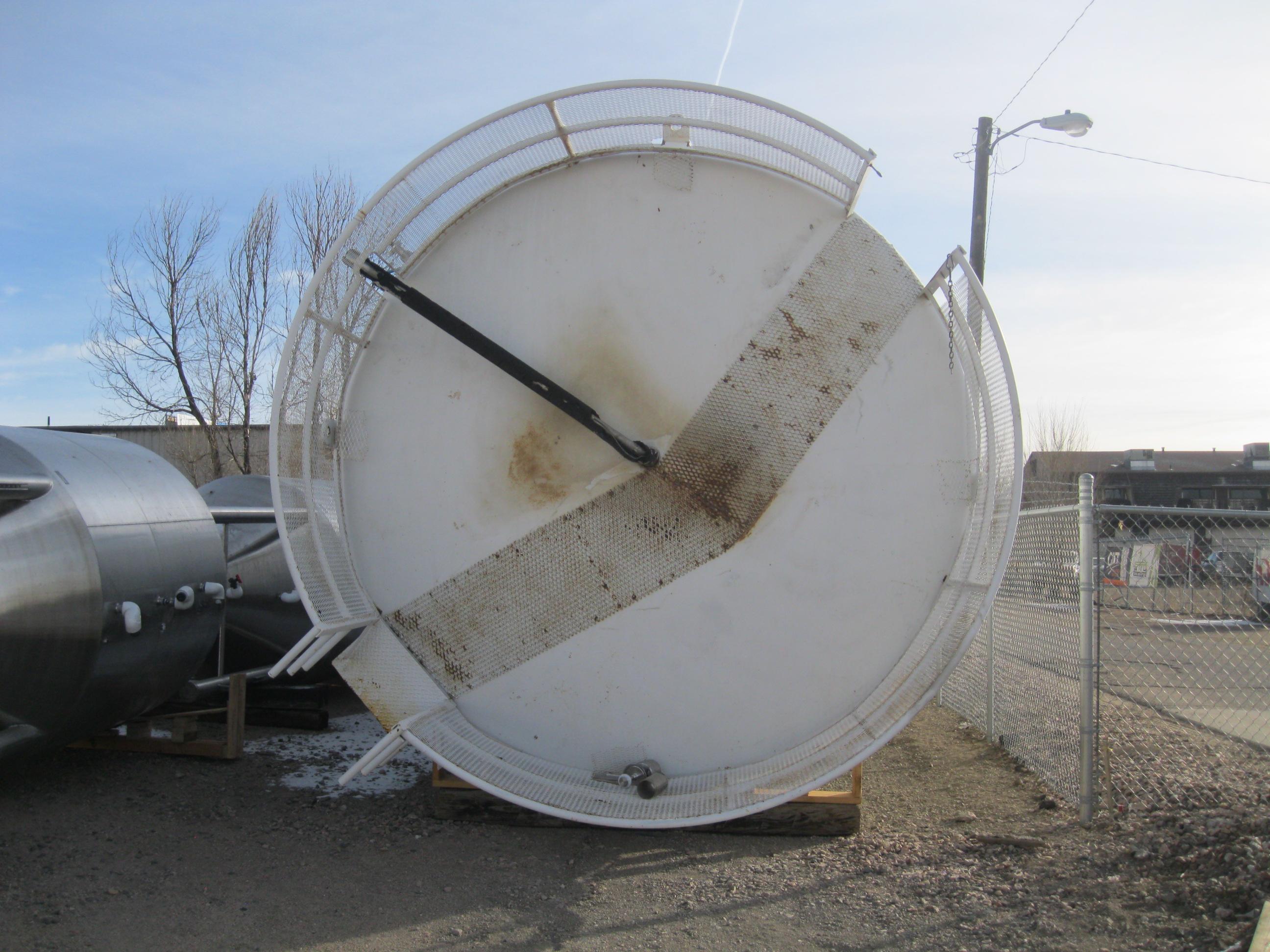 Usado 30000 GALLON STORAGE SILO TANK. MUELLER. VERTICAL