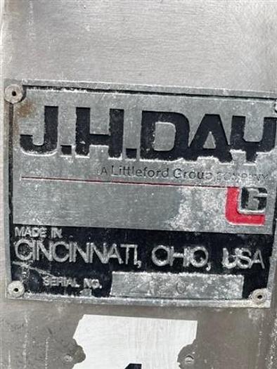 Used 40 CU. FT. J.H. DAY DOUBLE RIBBON BLENDER - S/S - WITH SPRAY SYSTEM