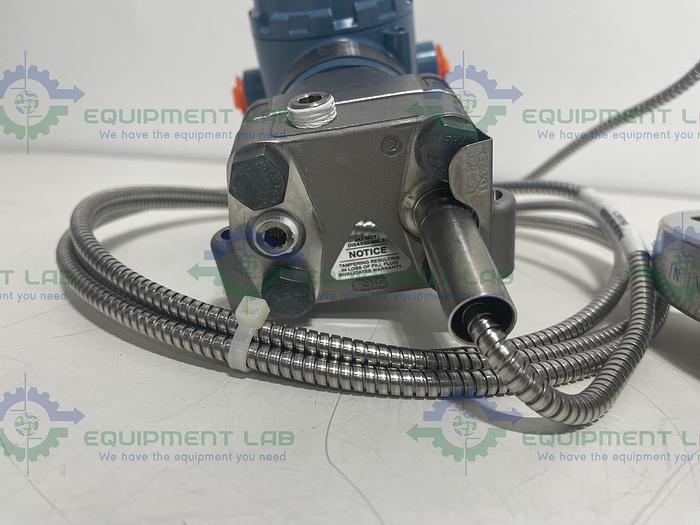 Rosemount  3051 Pressure Transmitter w/ DP0001-1560  Flange, Stainless Steel Cord