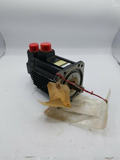 Yaskawa USAREM-07AFJ11 018 AC Servo Motor