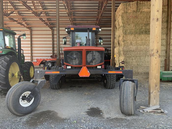 Used 2006 Macdon 9352i Windrower w/ 14' Sickle Head ***Excellent Condition***