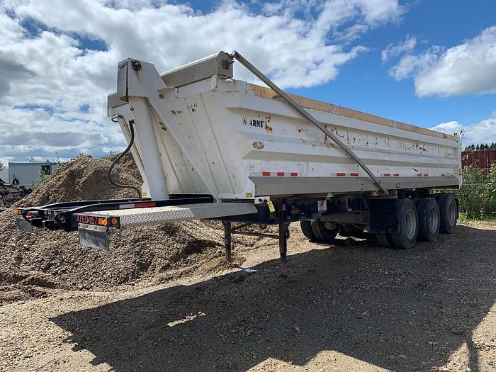 Used 2014 Arne's Tridem End Dump Gravel Trailer