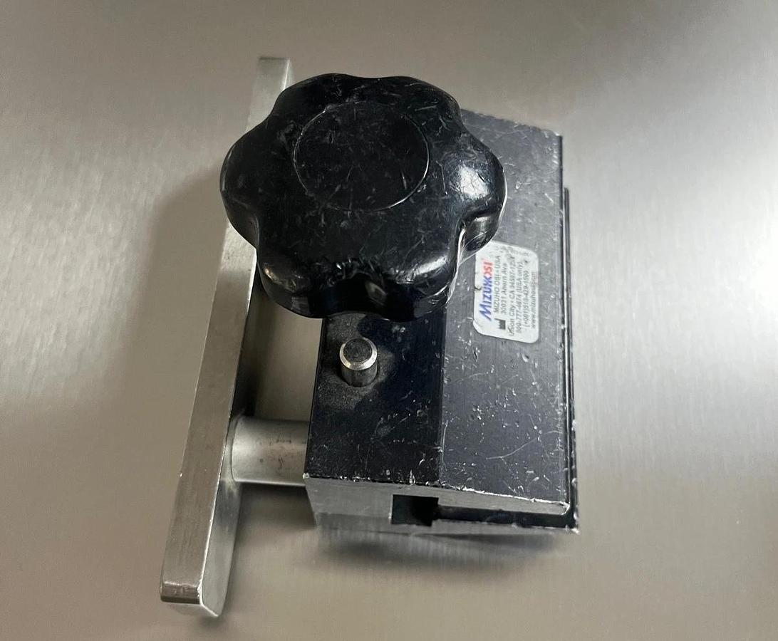 Used Mizuho OSI Universal 6" Side Rail Adaptor 6977-959