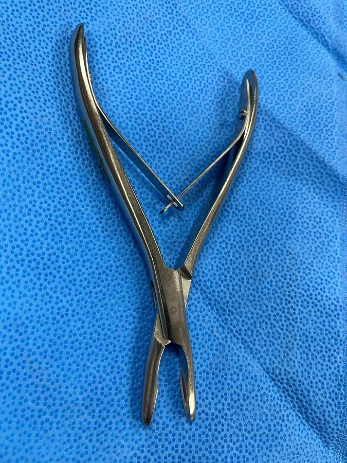 Used Jarit Surgical Hartmann Rongeur 230-120 - 5.7mm Bite, Straight, 5-7/8"