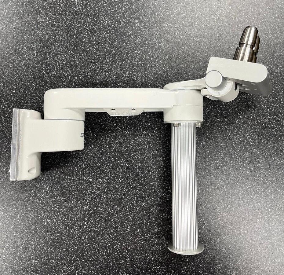 Used GCX M Series WMM-0001-01B Pivot Arm Wall Mount w Philips Madonna-Style Mount