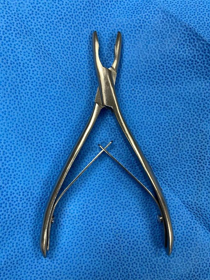 Used Jarit Surgical Hartmann Rongeur 230-120 - 5.7mm Bite, Straight, 5-7/8"