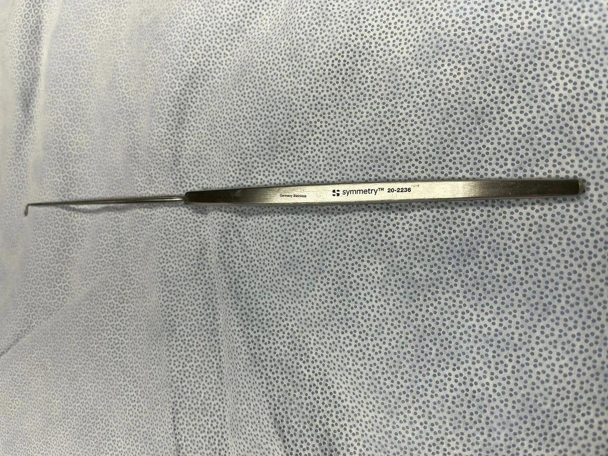 Used Symmetry Surgical Cushing Hook 20-2236 - 6mm