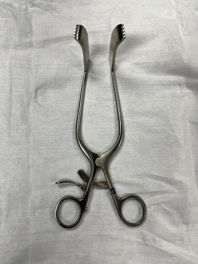 Used Jarit 205-244 Retractor Blades