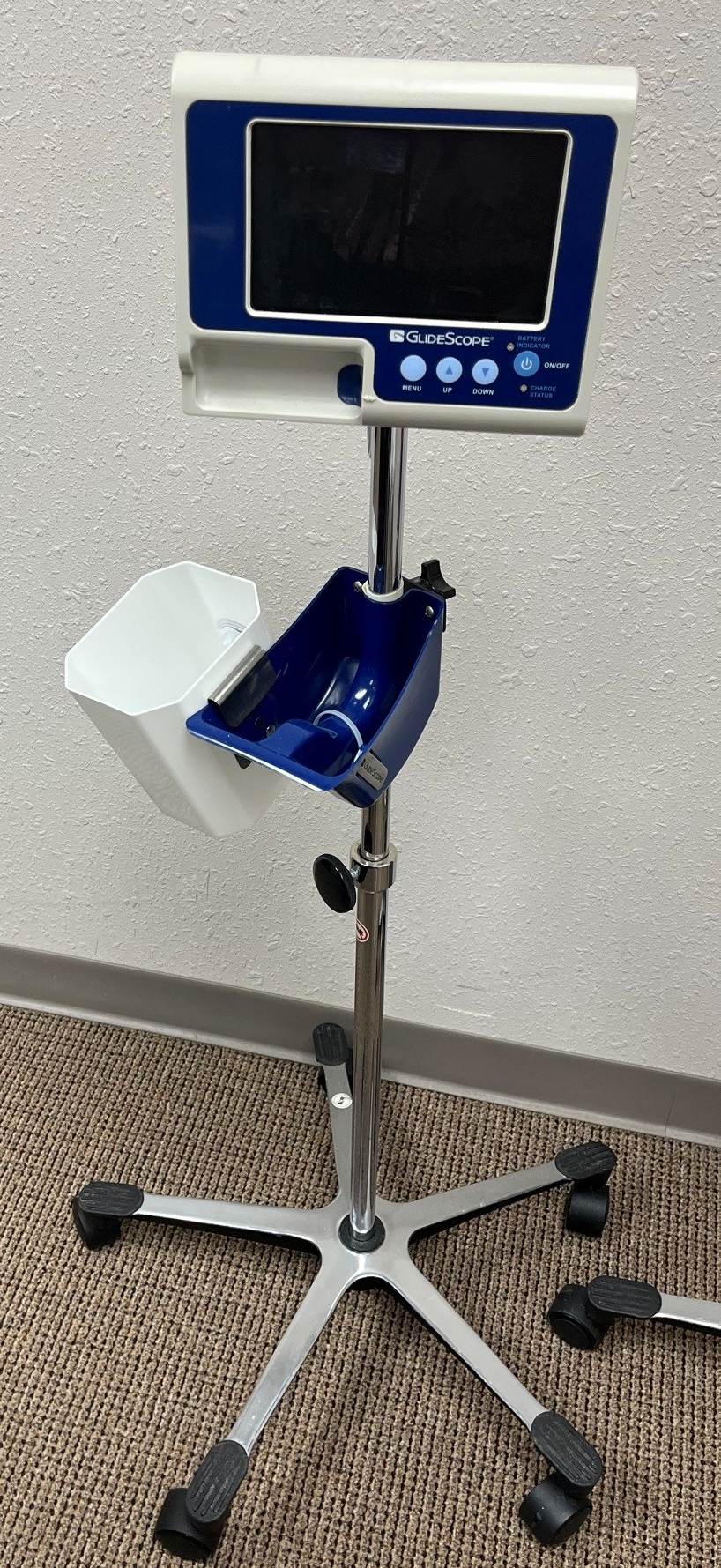 Used GlideScope 0231-0003 Portable GVL Monitor w Rolling Stand 