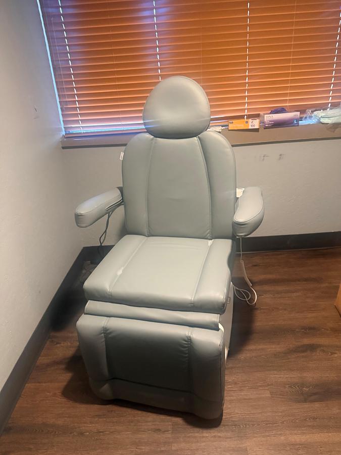 Used Skin Act Bellage Medical Electric Spa/Treatment Chair - 4 Movement