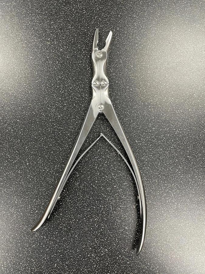 Refurbished Jarit Leskell Rongeur Slight Curve 3mm- 230-260 REFURBISHED