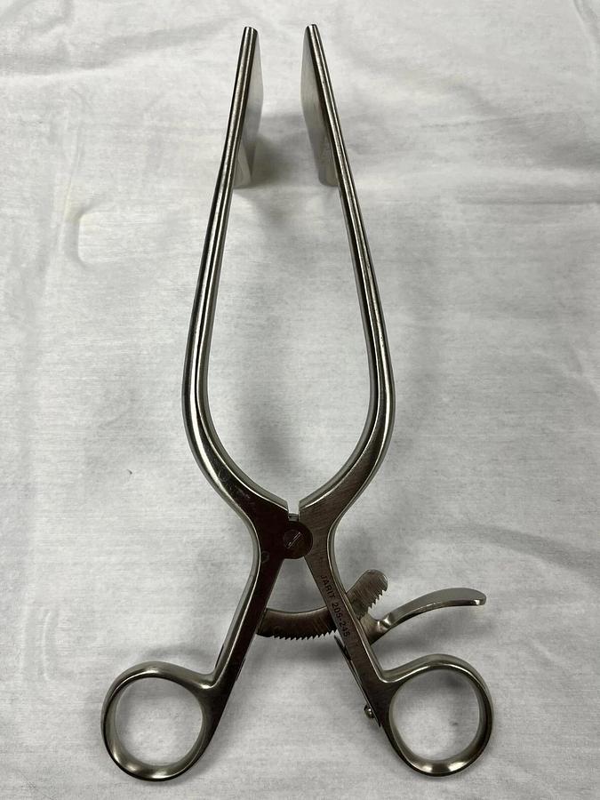 Used Jarit 205-245 Retractor Blades